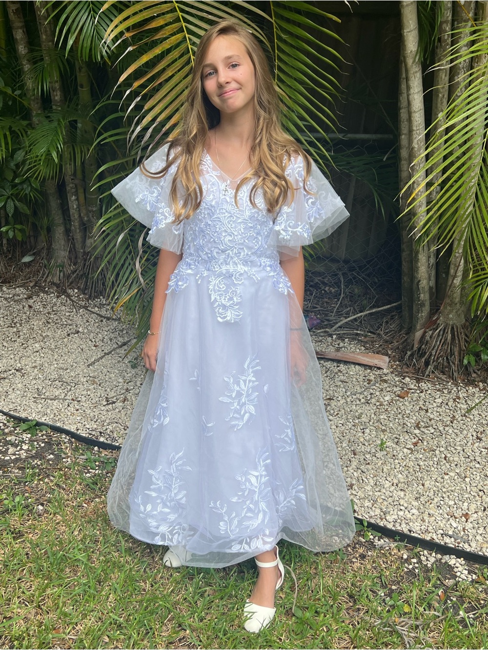 Elegant White Floral Embroidered Girls' Dress for Baptism/Communion/Confirmation